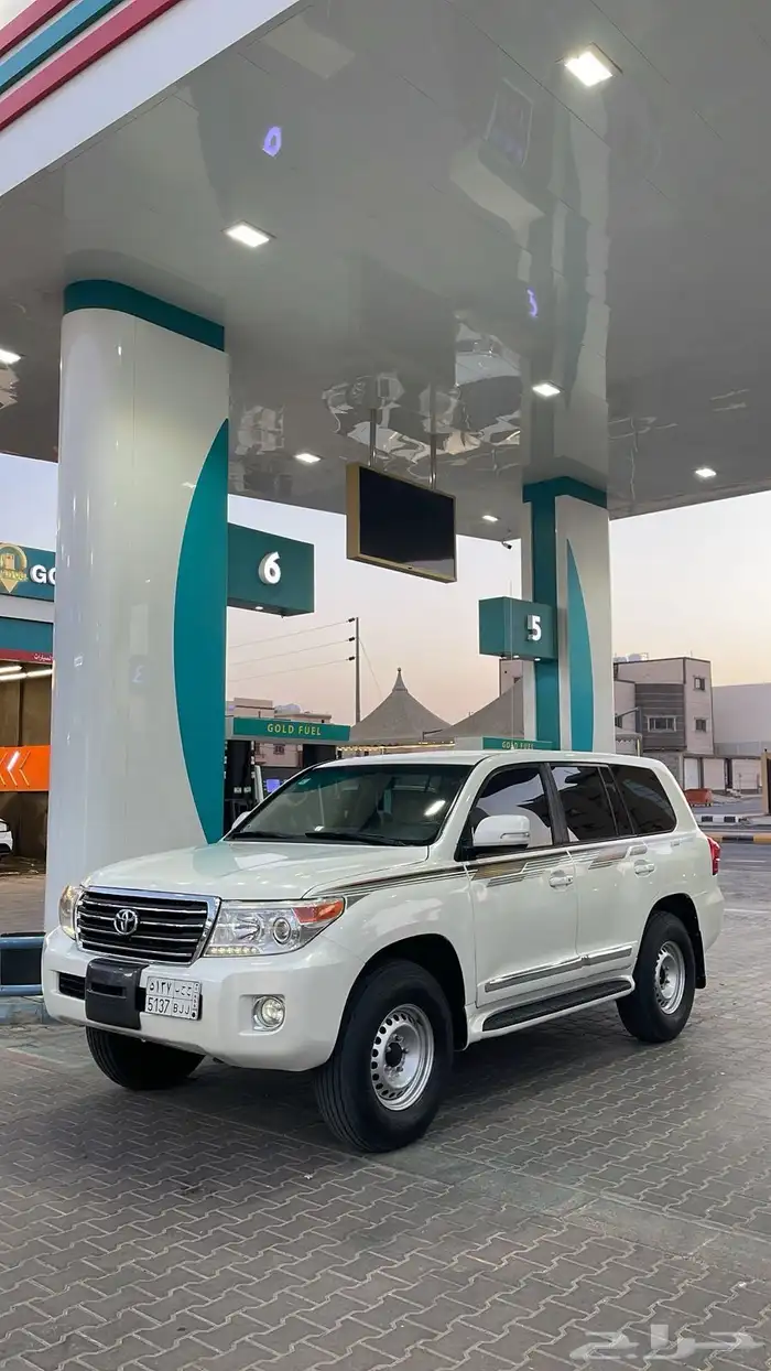 لاند كروزر جي اكس 2