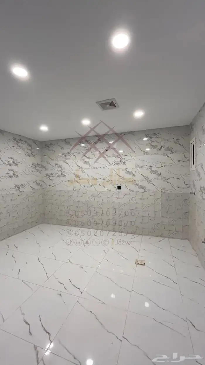 للإيجار شقة مكونة من 5 غرف في حي المحمدية 10