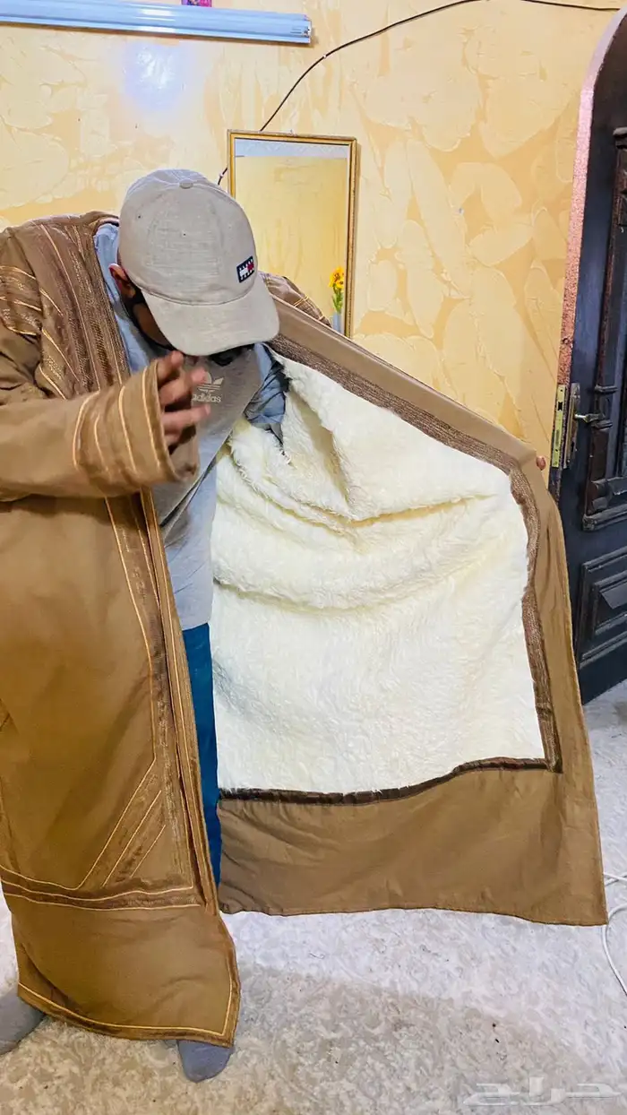 طفيلي فروة جلد طبيعي عرض خاص 0