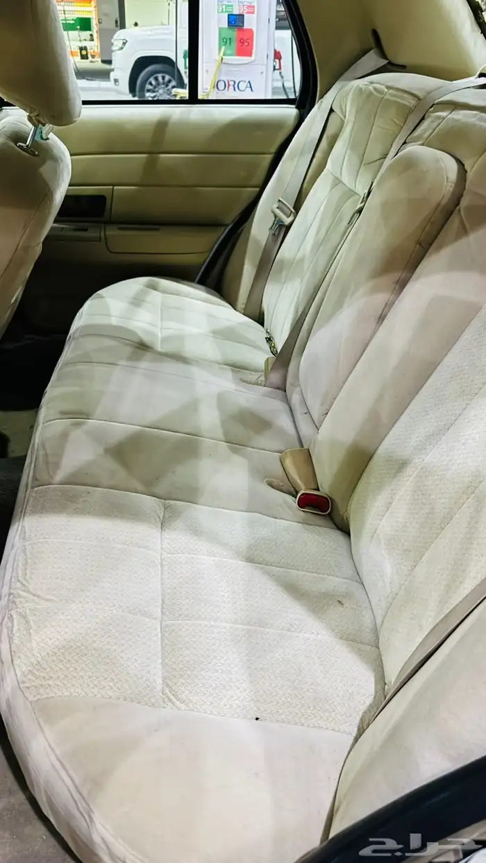 فورد فكتوريا 2010 للبيع 7