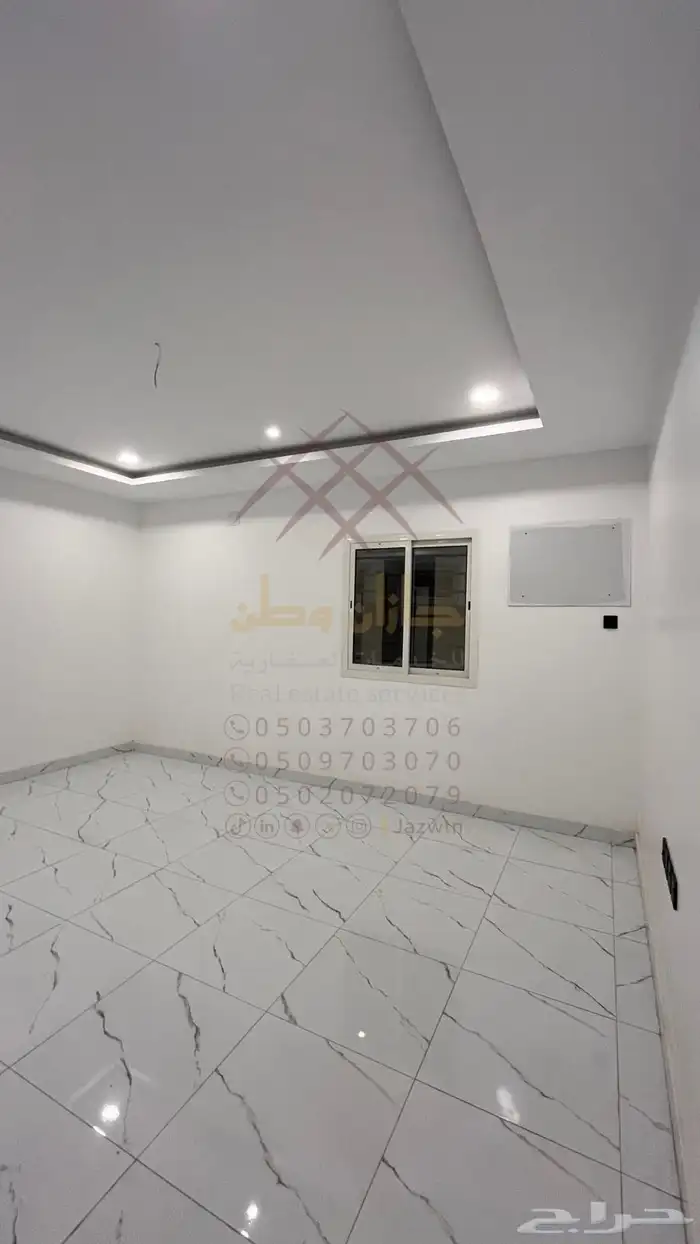 للإيجار شقة مكونة من 5 غرف في حي المحمدية 8