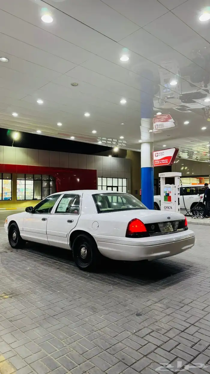 فورد فكتوريا 2010 للبيع 13