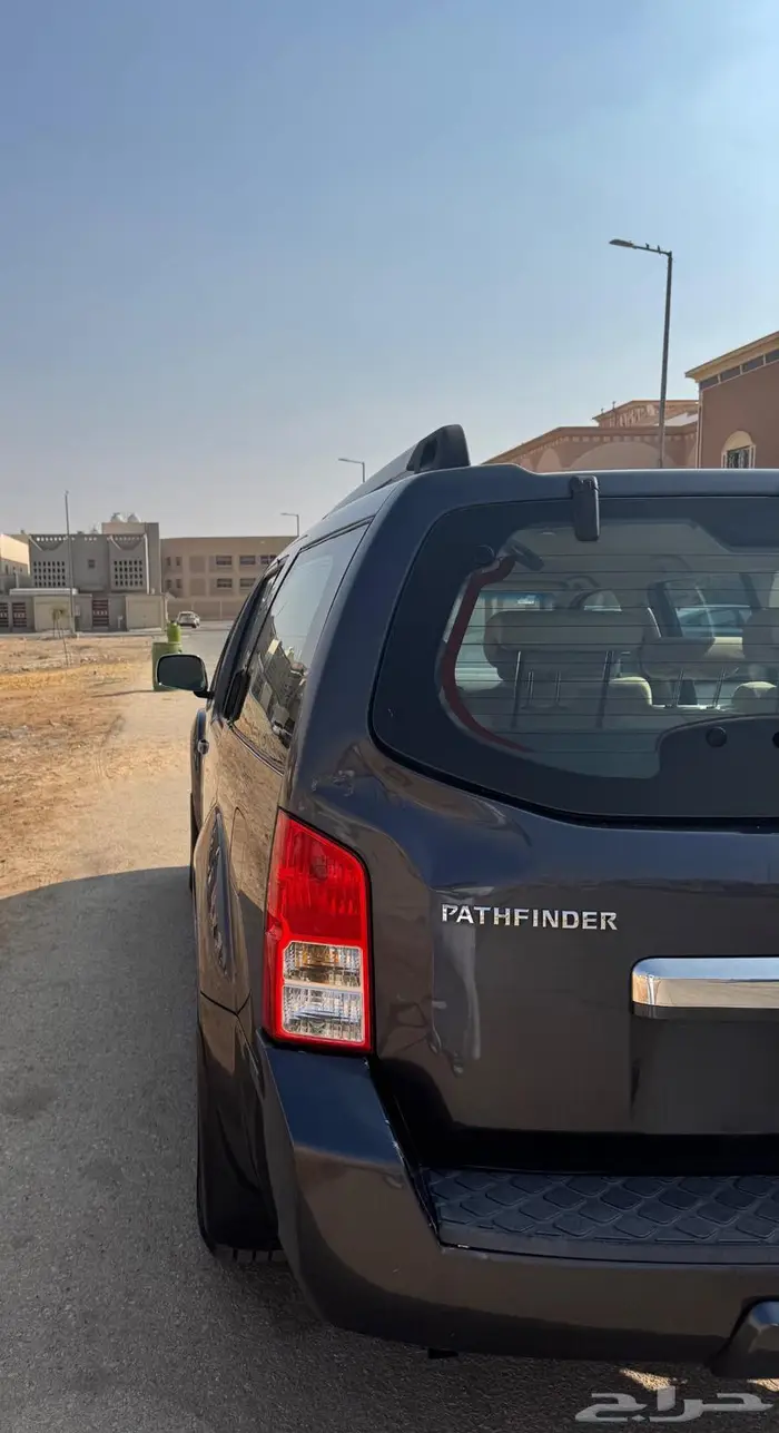 جيب باثفندر 2010 نظيف استخدام المالك الأول 6