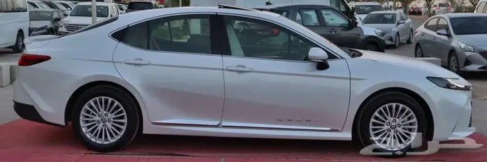 تويوتا كامري LE بنزين 2025 سعودي اقل سعر 5