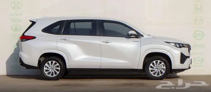 تويوتا انوفا هايبرد GL موديل 2024 11