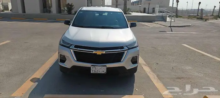 للبيع شيفروليه ترافيرس 2022 LS فضي ممشى 48000 كم فقط 2