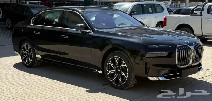 BMW بي ام دبليو 2026 اسود735i الفئة السابعة 13