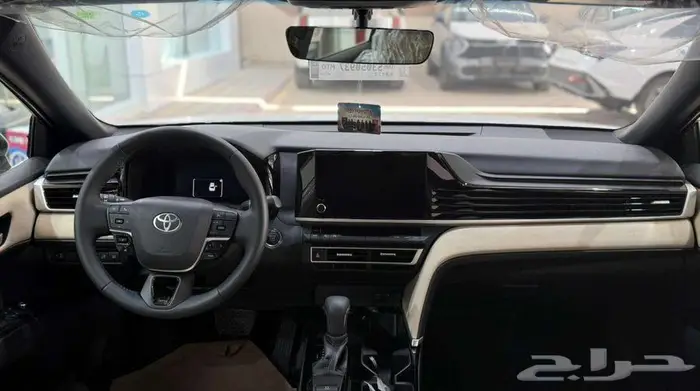 تويوتا كامري 2025 قير اوتماتيك بنزين 2