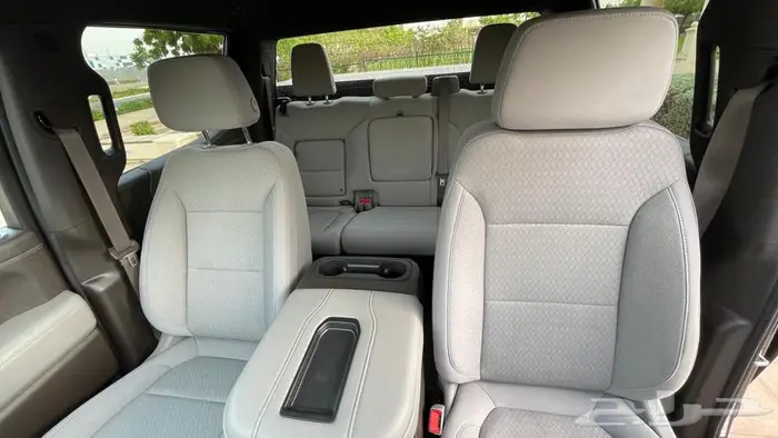 شيفرولية سلفرادو 2021 RST-Z71 غمارتين دبل 22