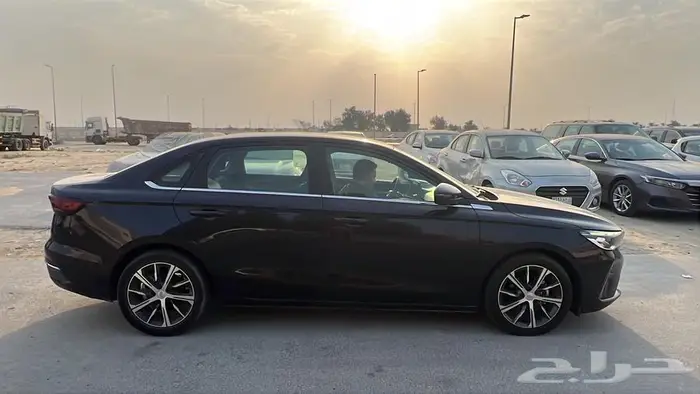 2023 جيلي أمجراند 3