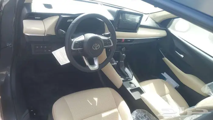 تويوتا يارس فل رمادي بنزين 2026 اقل سعر كاش واقساط 6