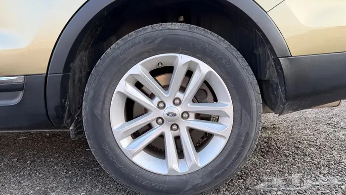 فورد اكسبلور 2013 نظيف 12