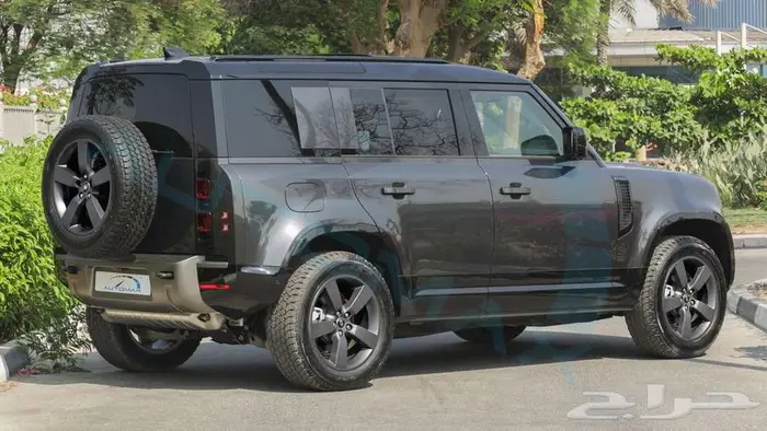 2025 Land Rover Defender 110 X-Dynamic SE P400e مع ضمان 6