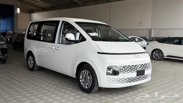 هولندي استاريا 2025 ديزل 9 راكب 0