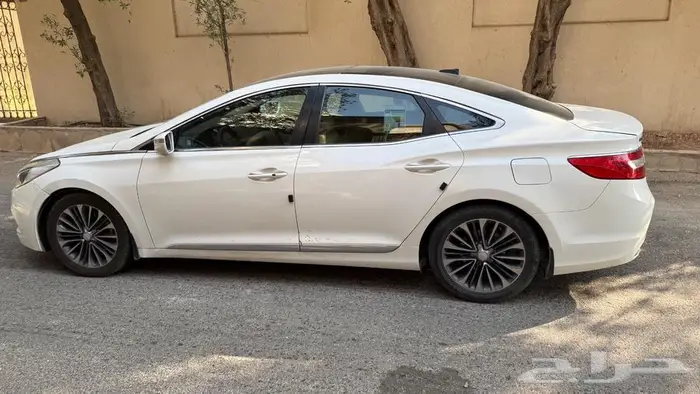 هيونداي ازيرا2015 12