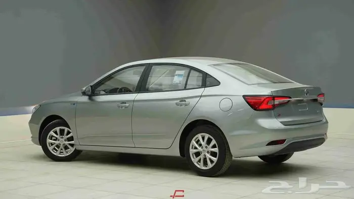 ام جي MG5 ستاندر 2025 بسعر 40.250 شامل الضريبة 3