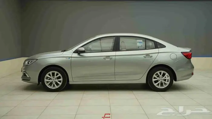 ام جي MG5 ستاندر 2025 بسعر 40.250 شامل الضريبة 2
