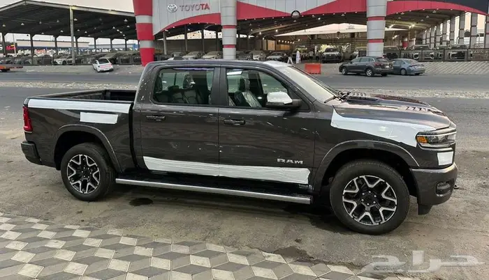 دودج رام 1500 لارامي سبورت غمارتين 2025 تقسيط او كاش 8