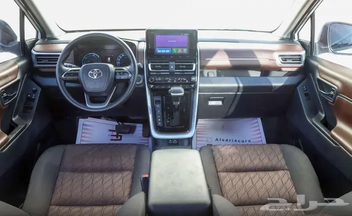 تويوتا انوفا هايبرد GL موديل 2024 18