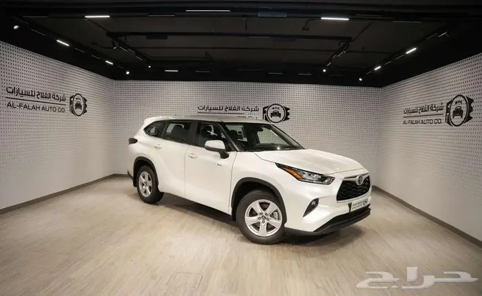 تويوتا هايلاندر بفئات متعددة موديل 2025 1
