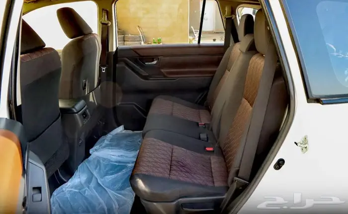 تويوتا انوفا هايبرد GL موديل 2024 20