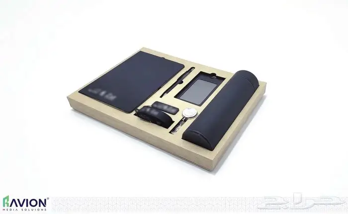 جلديات صناديق جلدية بوكسات هدايا مبتكرة طقم مكتب جلد 53