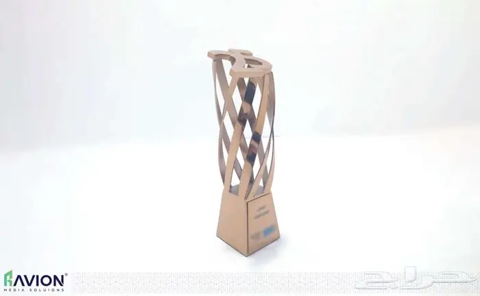 تصميم وتنفيذ درع مبتكر و هدايا مبتكرة 8