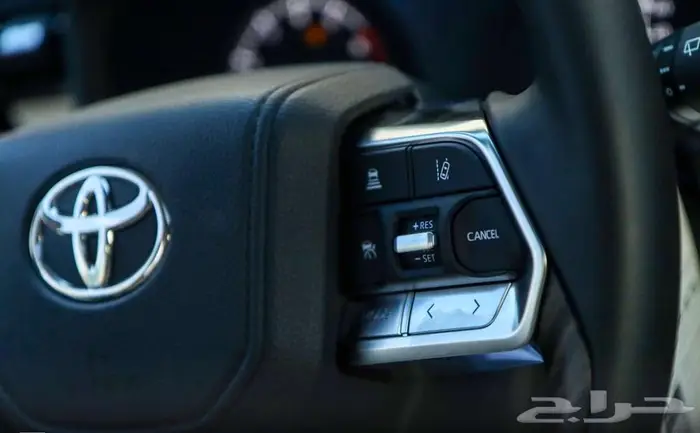 تويوتا لاندكروزر VXموديل 2024 22