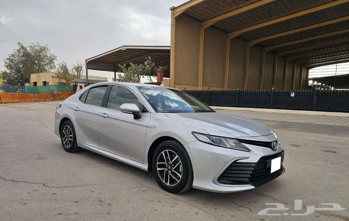كامري هايبرد LE 2022 2