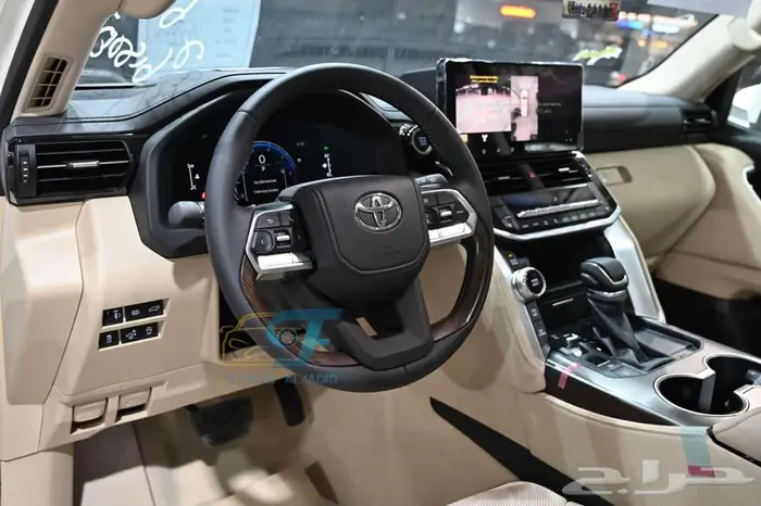 تويوتا لاند كروزرL4- بنزين 2026 بطاقة جمركية-سعودى 16