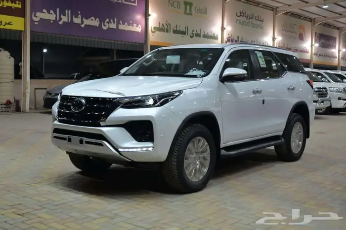 تويوتا فورتشينر GX2-بنزين دبل 2026- 1