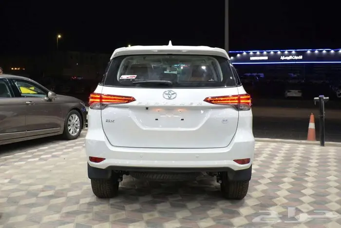 تويوتا فورتشينر GX2-بنزين دبل 2026- 8