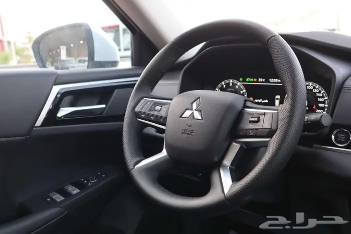 ميتسوبيشى اوتلاندر نص فل وفل كامل 2025 11