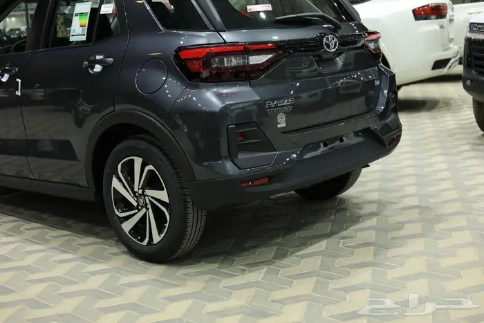 تويوتا رايز فل رمادي بنزين 2024 اقل سعر كاش واقساط 20