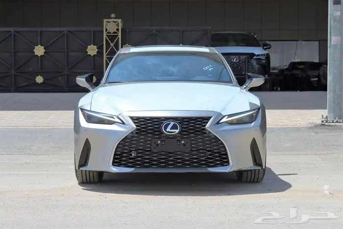 لكزس - is 350 - CC - خليجي - نص فل - 2025 6