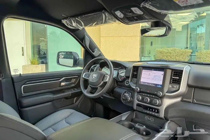 دودج رام BIGHORN 2022 ابيض سعودي زيرو 7