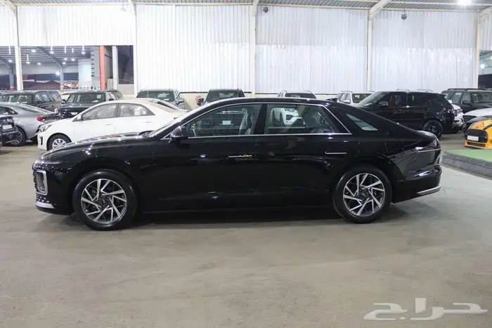 هونداي ازيرا 2023 ميد 3