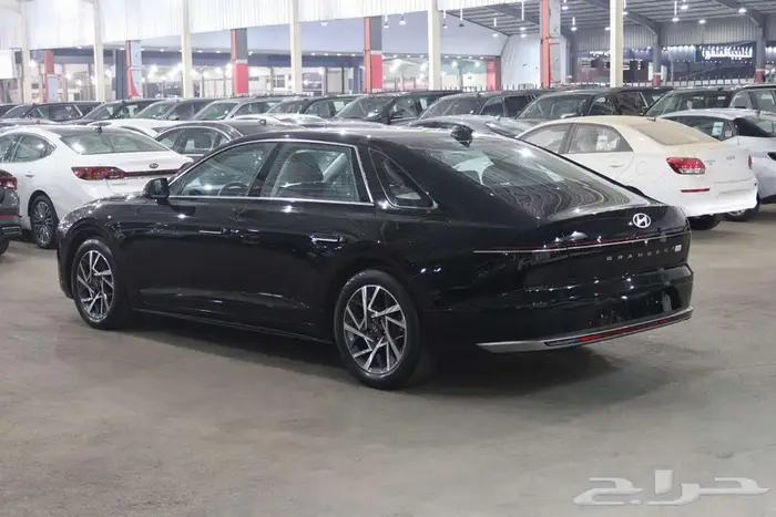 هونداي ازيرا 2023 ميد 6