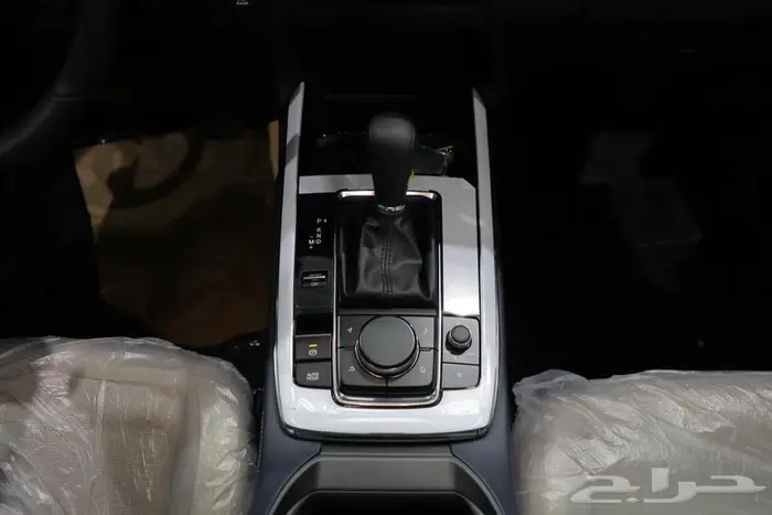 مازدا CX30 نص فل فتحة سقف اربعة سلندر موديل 2025 13