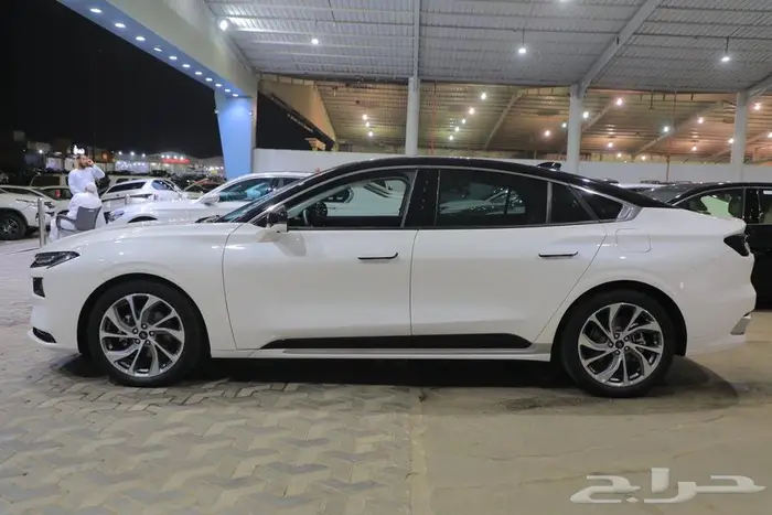 فورد توروس فل كامل تيتانيوم بانوراما جلد موديل 2026 3