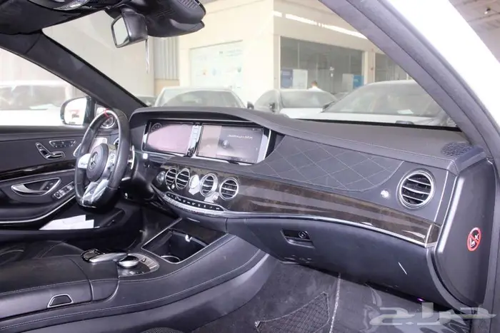 مرسدس مايبخ 2015 محول 2020 7