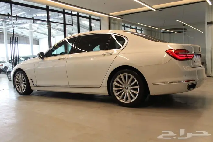 بي ام دبليو الفئه السابعه 2018 4