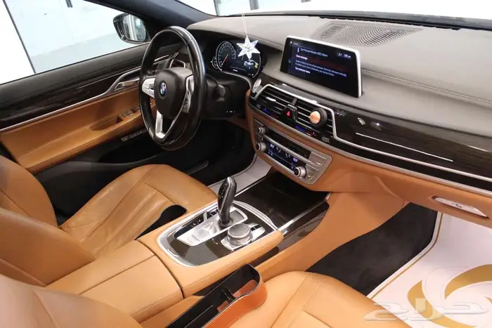 بي ام دبليو الفئه السابعه 2018 10