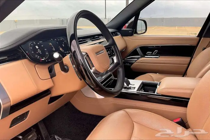 لاند روفر رنج روفر فوج 2024 نظيف بسعر قليل 4