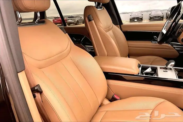 لاند روفر رنج روفر فوج 2024 نظيف بسعر قليل 6