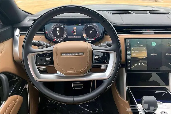 لاند روفر رنج روفر فوج 2024 نظيف بسعر قليل 9