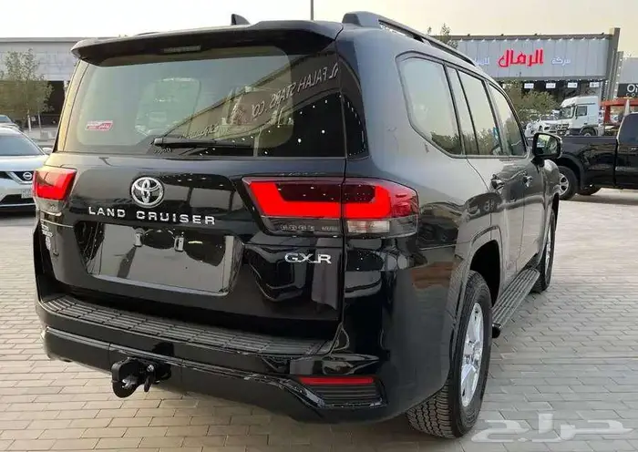 تويوتا لاندكروزر GXR2 بنزين 2026 اصفار سعودي 9