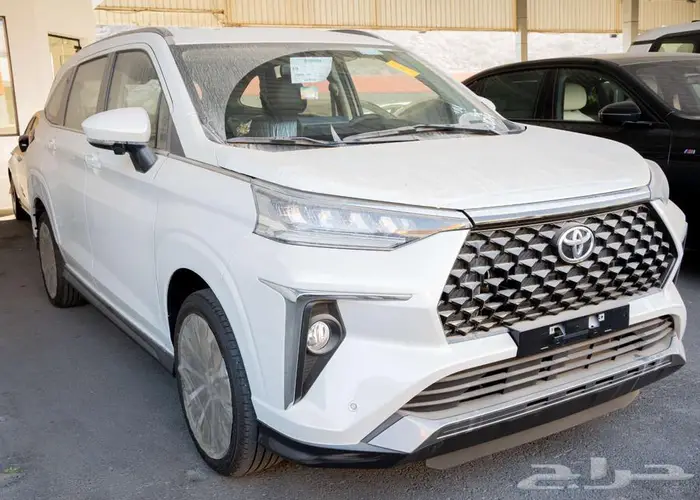 تويوتا فيلوز GLX بنزين 2025 ب 70.150 (شامل الضريبة) 6