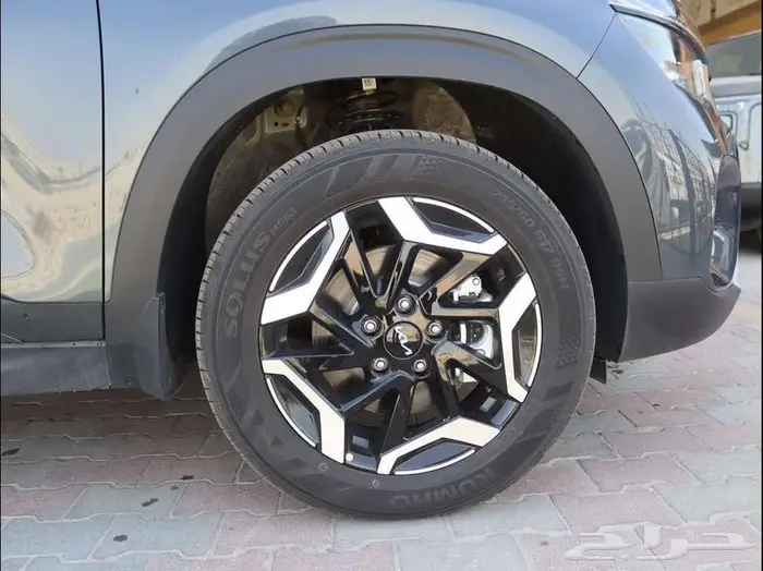 كيا سيلتوس Gls mid 3