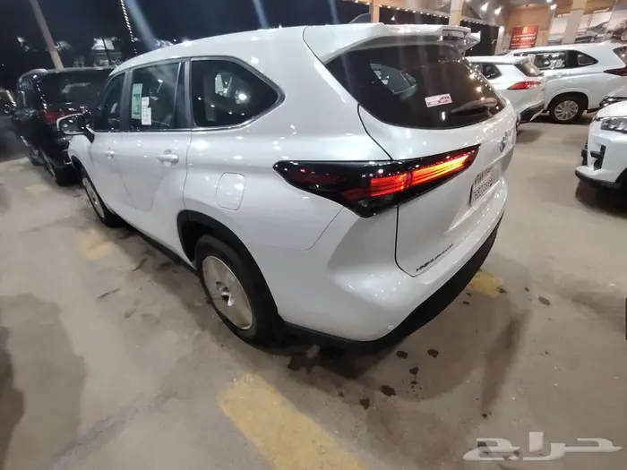 هايلاندر LE ستاندر بدون دبل موديل 2025 حبه فقط ابيض لؤلؤي 9